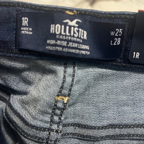NWT Hollister Skinny Jeans - Picture 7 of 7